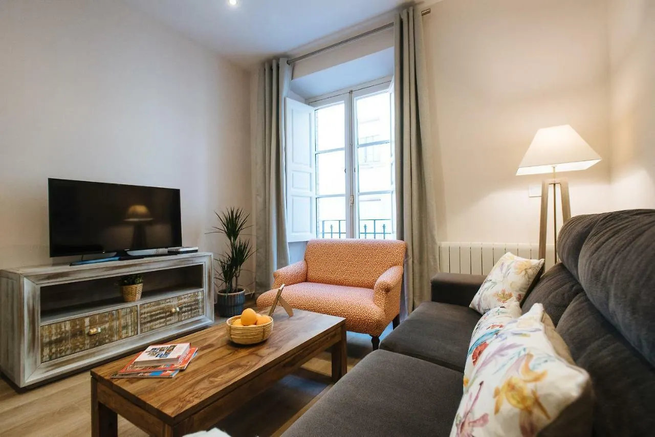 Hostly Aponte Exclusive Apartment-Center-Fibre-Parking Optional-Cless Sevilla 0*,